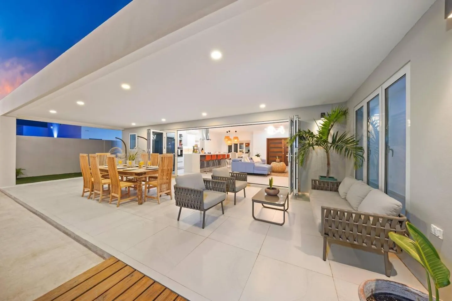 Villa Amara Lux Stay Near Arashi Beach By Lucha Palm Beach Aruba