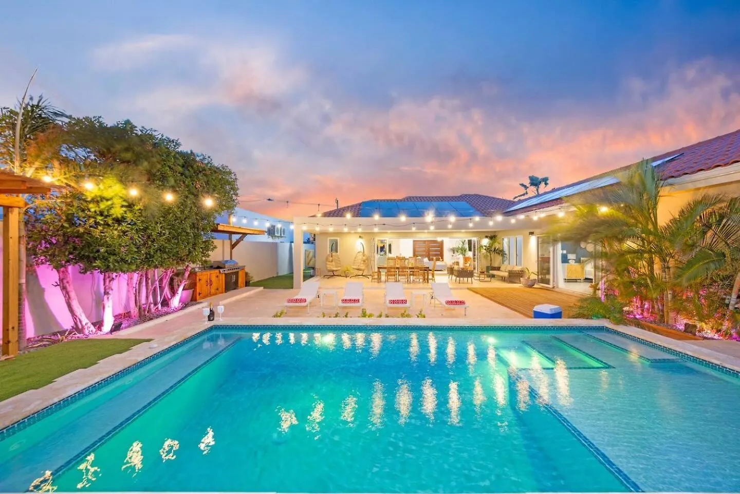 Villa Amara Lux Stay Near Arashi Beach By Lucha Palm Beach