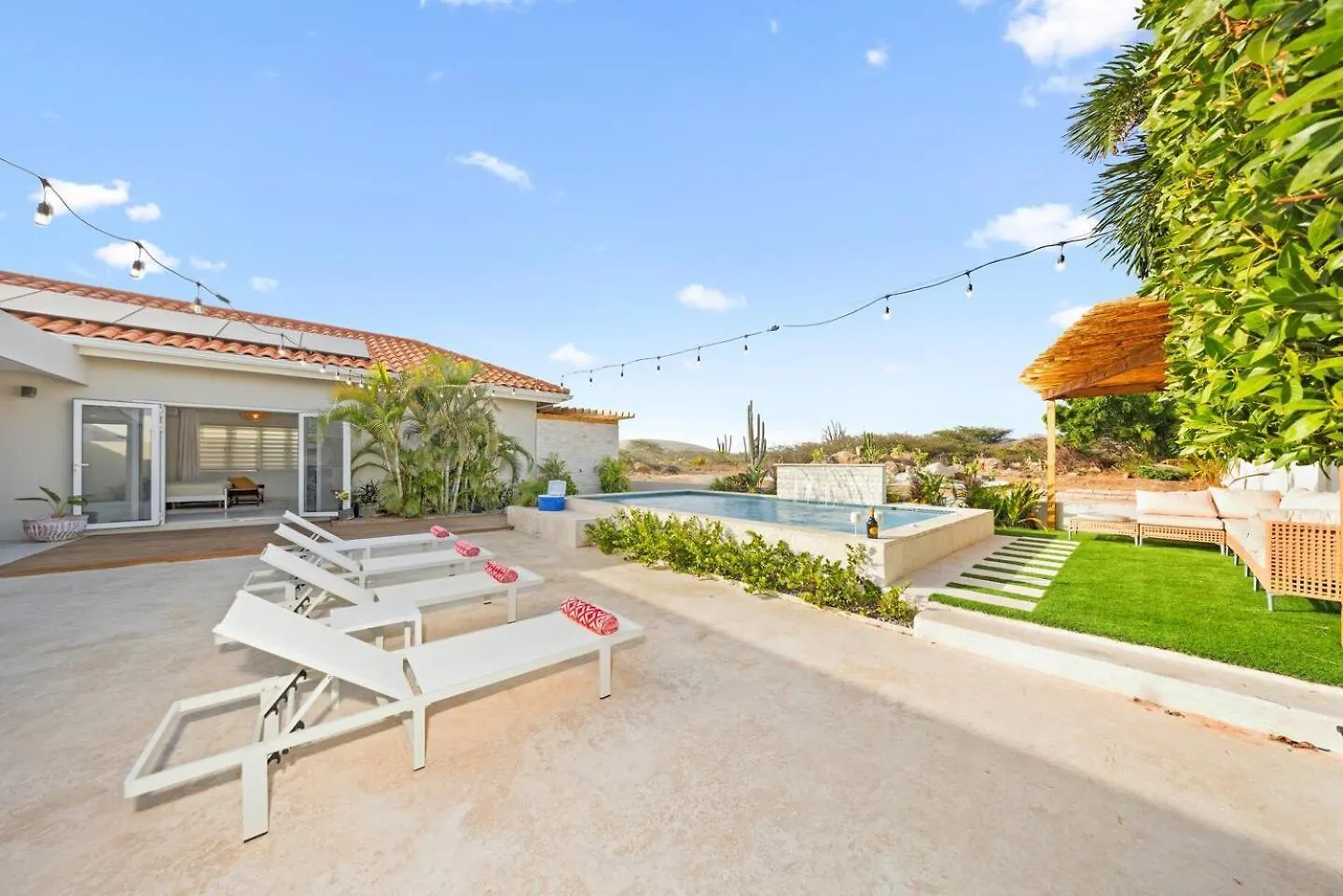 Villa Amara Lux Stay Near Arashi Beach By Lucha Palm Beach Ferienhaus