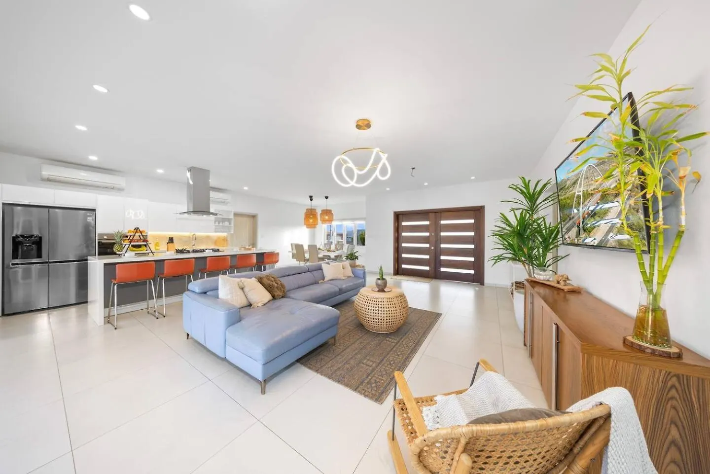 Villa Amara Lux Stay Near Arashi Beach By Lucha Palm Beach