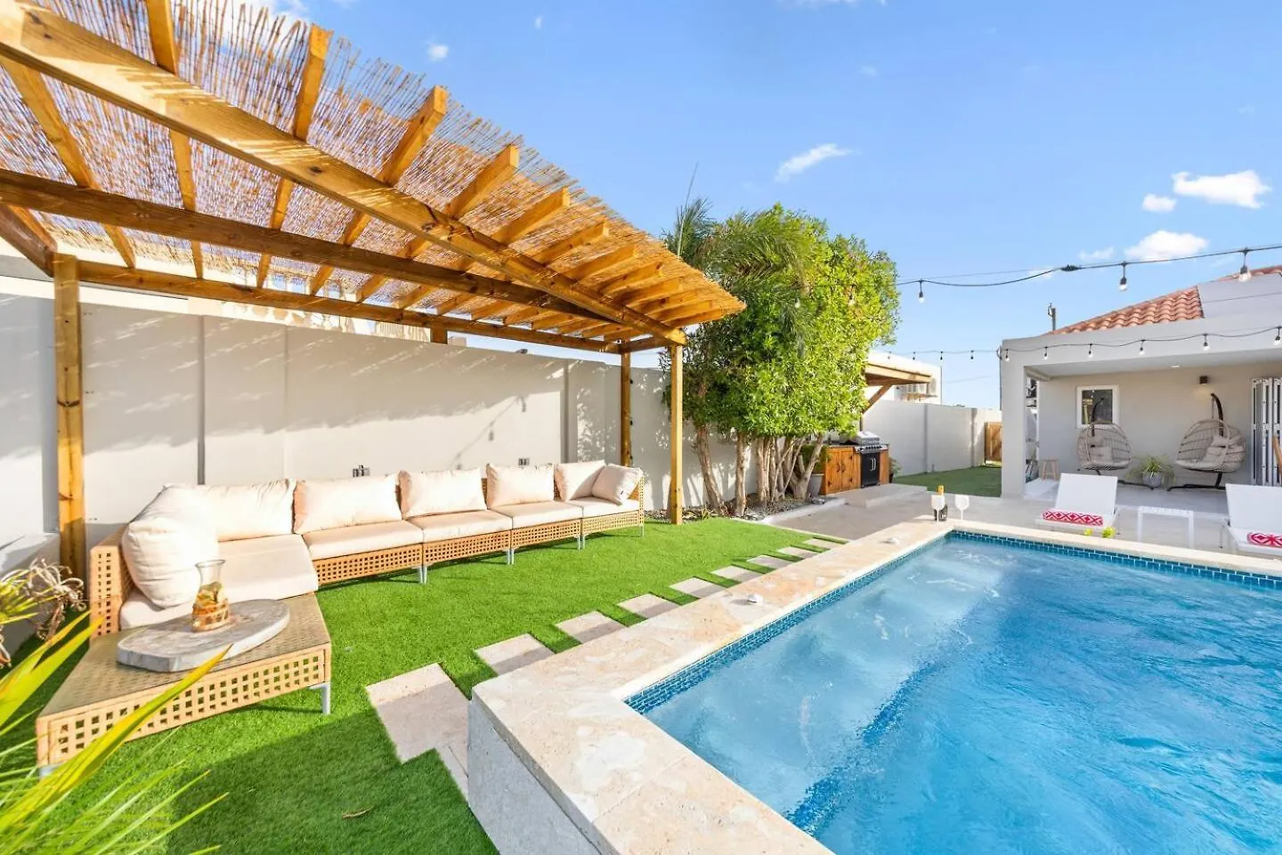 פאלם ביץ' Villa Amara Lux Stay Near Arashi Beach By Lucha פאלם ביץ'