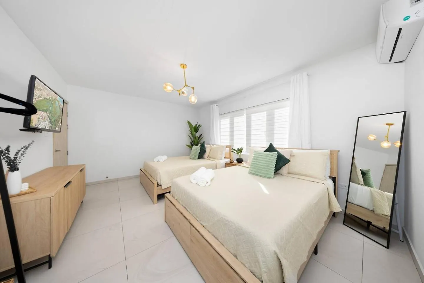 פאלם ביץ' Villa Amara Lux Stay Near Arashi Beach By Lucha 0*, פאלם ביץ' ארובה