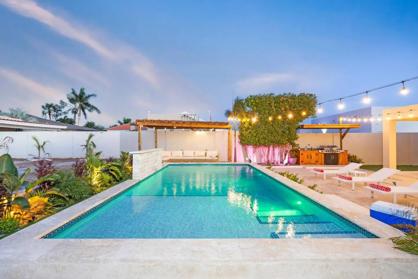 Villa Amara Lux Stay Near Arashi Beach By Lucha شاطئ بالم أروبا